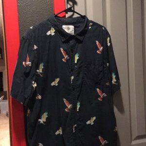 On The Byas XL button down shirt sleeve T-Shirt